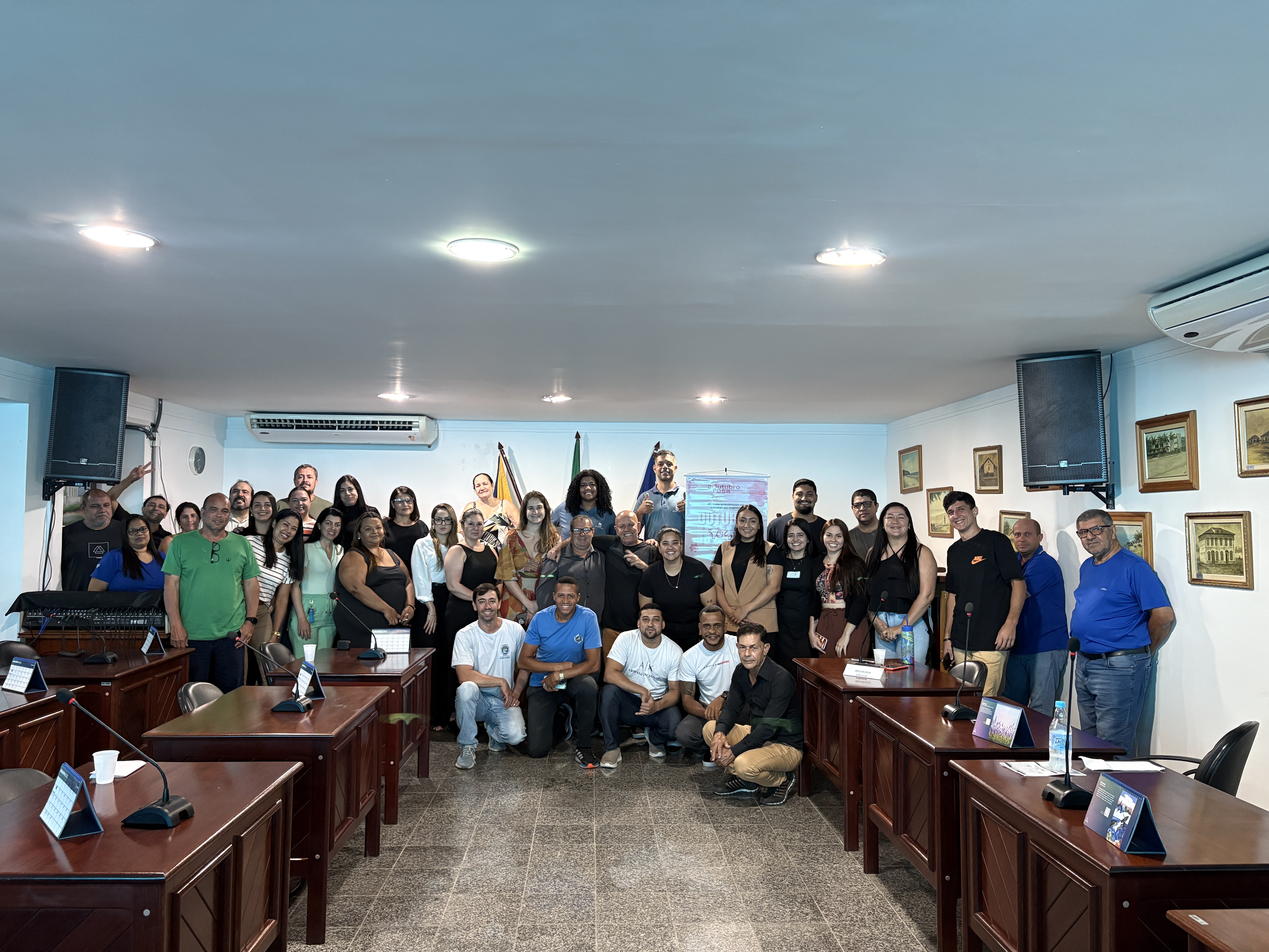 NOTÍCIA: Câmara Municipal de Marataízes promove palestra sobre a importância do Outubro Rosa e do autoexame