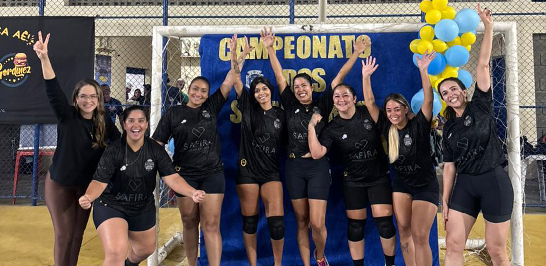 Foto da notícia: SERVIDORAS DA CÂMARA DE MARATAÍZES CONQUISTAM TERCEIRO LUGAR NO CAMPEONATO DE VÔLEI DOS SERVIDORES
