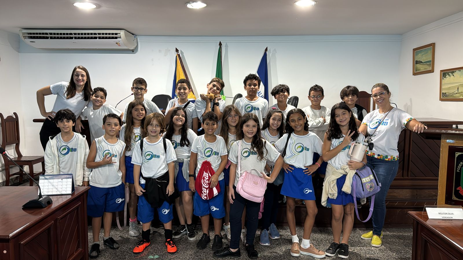 ALUNOS DA ESCOLA “INSTITUTO SANTO TOMÁS DE AQUINO (ITA)” REALIZAM VISITA A CÂMARA MUNICIPAL DE MARATAÍZES
