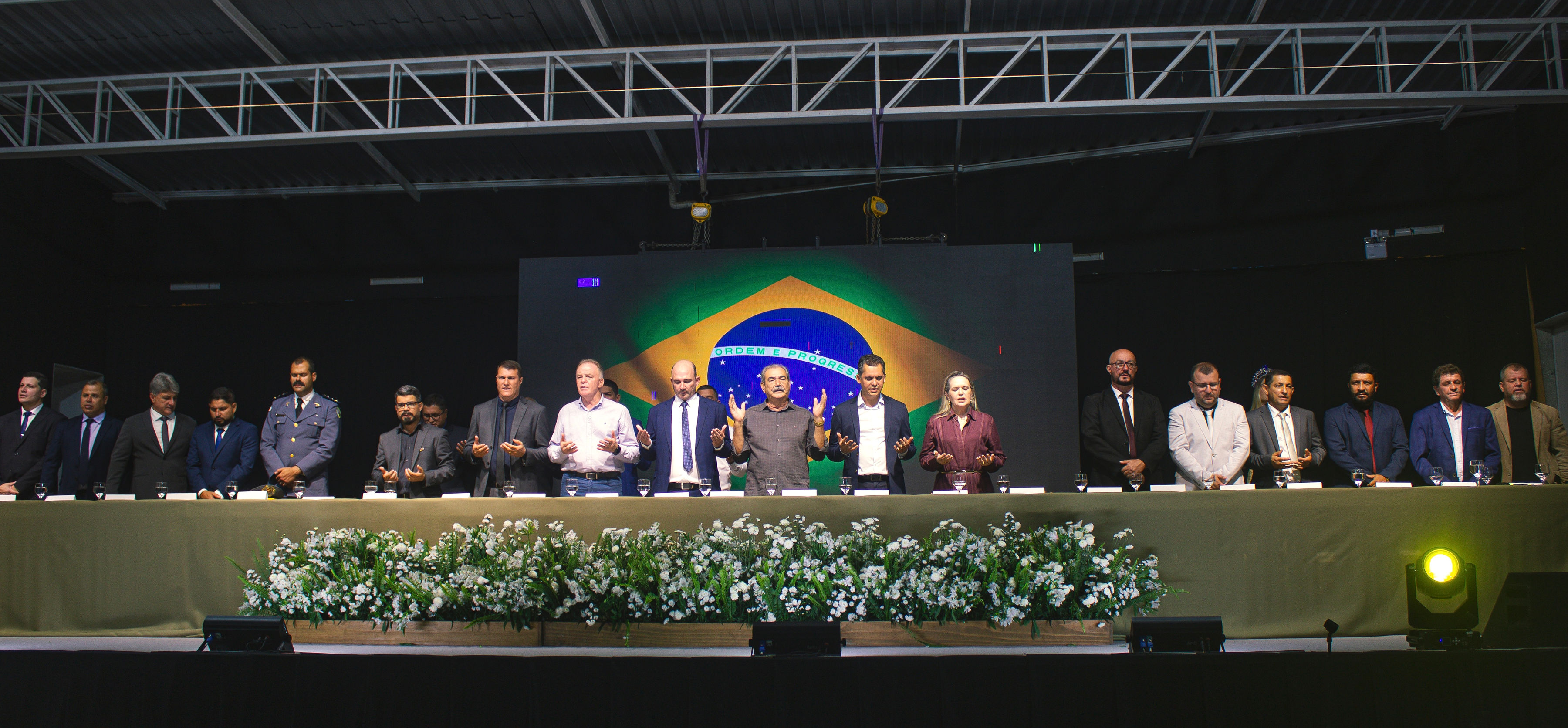 CÂMARA MUNICIPAL DE MARATAÍZES REALIZA SOLENIDADE EM COMEMORAÇÃO AO 28° ANIVERSÁRIO DE EMANCIPAÇÃO DO MUNICÍPIO DE MARATAÍZES.