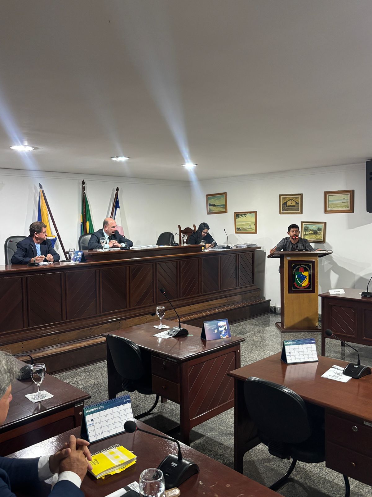 RESUMO DA SESSÃO ORDINÁRIA DO DIA 21 DE OUTUBRO DE 2025